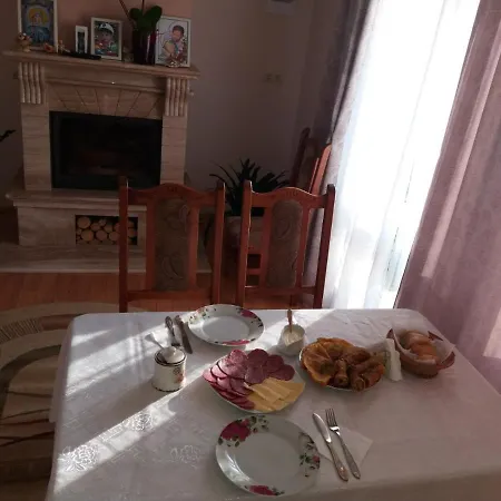 у насті Nizhniy Studenyy