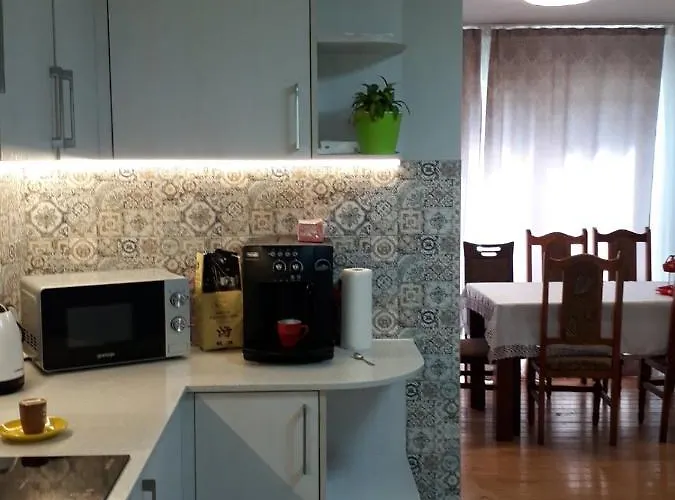 Privat bolig у насті Nizhniy Studenyy